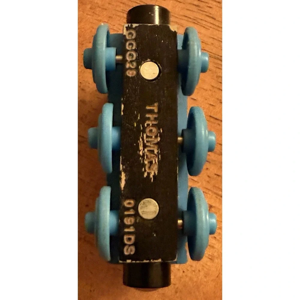 THOMAS THE TRAIN Magnetic‎ Wooden Train 